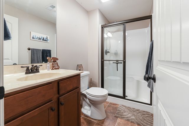 1302 Wicklow Drive, Bloomington, IL 61705