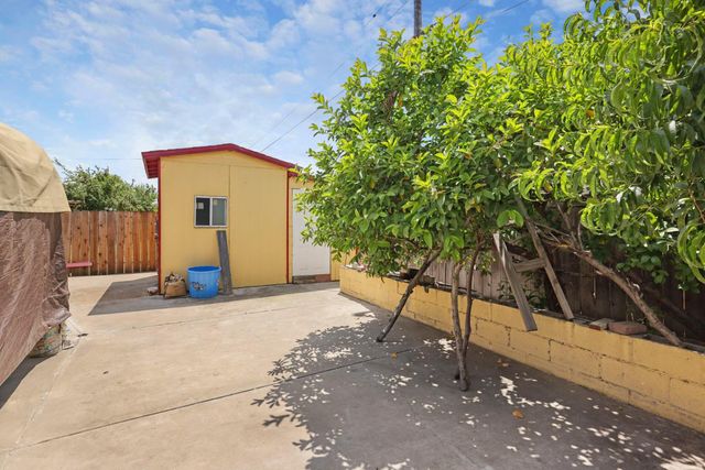 16419 Bizzibe St, Lathrop, CA 95330