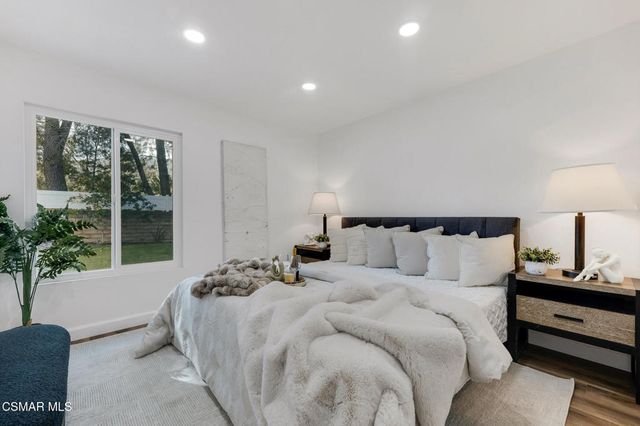 816 Pamela Wood Street, Newbury Park, CA 91320