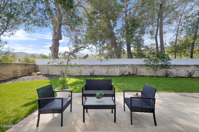 816 Pamela Wood Street, Newbury Park, CA 91320