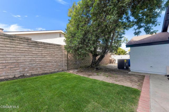 816 Pamela Wood Street, Newbury Park, CA 91320