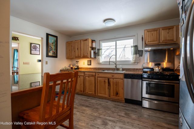 1169 New York 9j, Stuyvesant, NY 12173