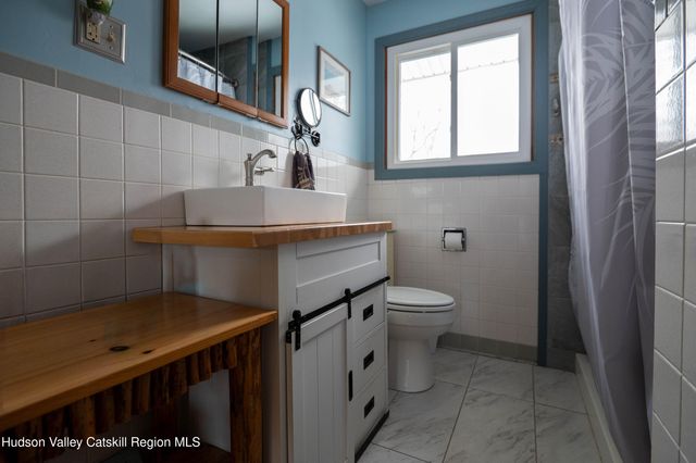 1169 New York 9j, Stuyvesant, NY 12173