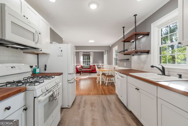 1396 Enota Avenue NE, Gainesville, GA 30501