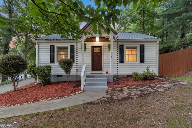 1396 Enota Avenue NE, Gainesville, GA 30501