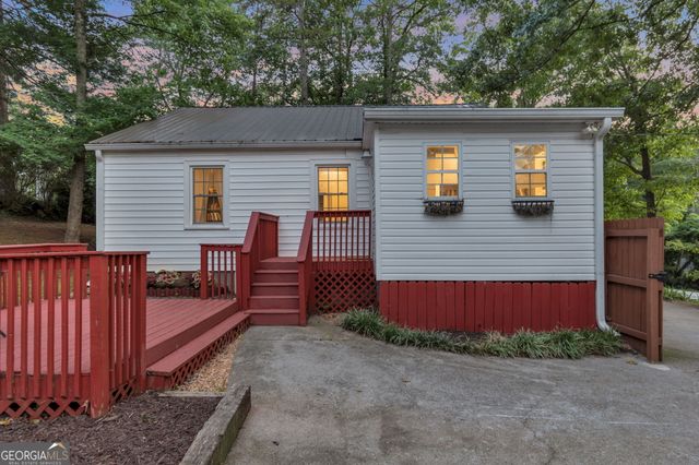 1396 Enota Avenue NE, Gainesville, GA 30501