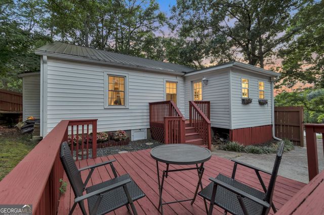 1396 Enota Avenue NE, Gainesville, GA 30501