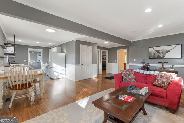 1396 Enota Avenue NE, Gainesville, GA 30501