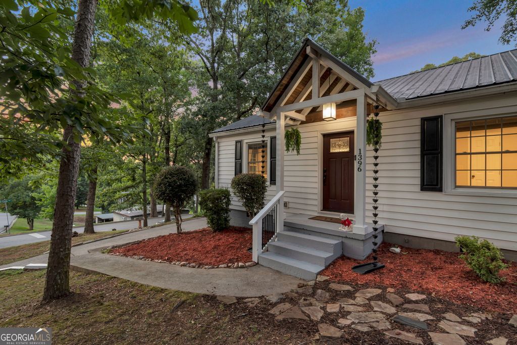1396 Enota Avenue NE, Gainesville, GA 30501