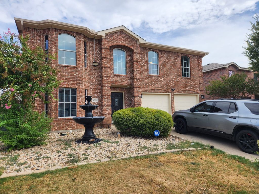8220 Three Bars Drive, Fort Worth, TX 76179 — exterior