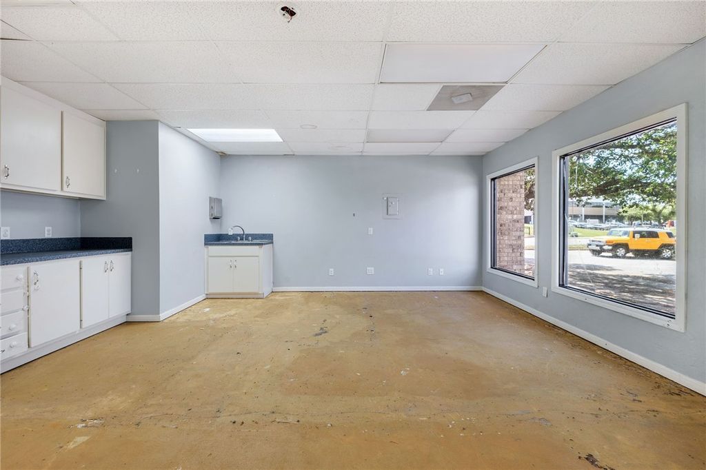 2701 East 29th Street E, Bryan, TX 77802 — photo 3