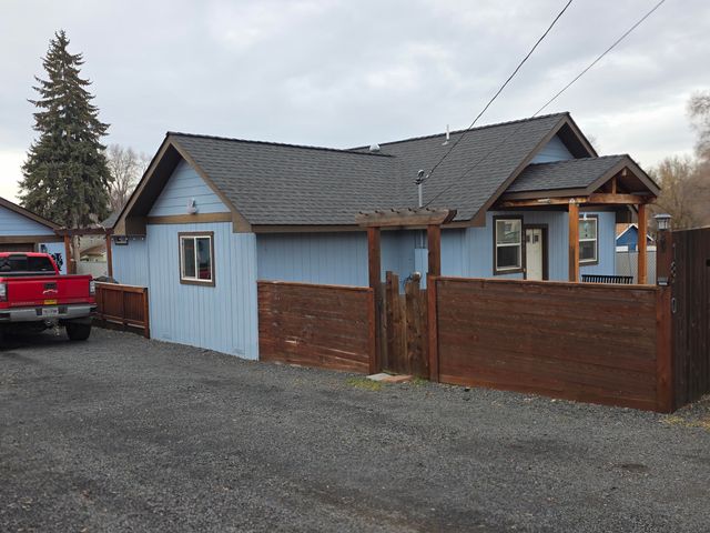 1810 Gary Street, Klamath Falls, OR 97603