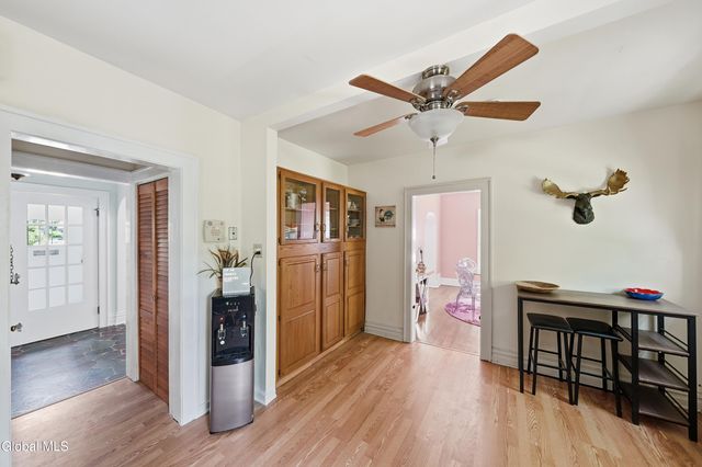 279 S Main Avenue, Albany, NY 12208