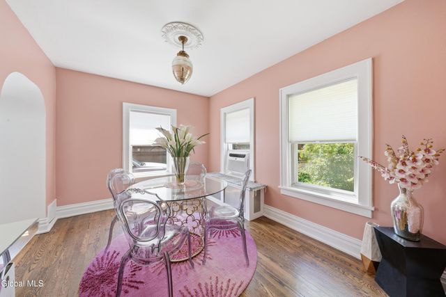 279 S Main Avenue, Albany, NY 12208