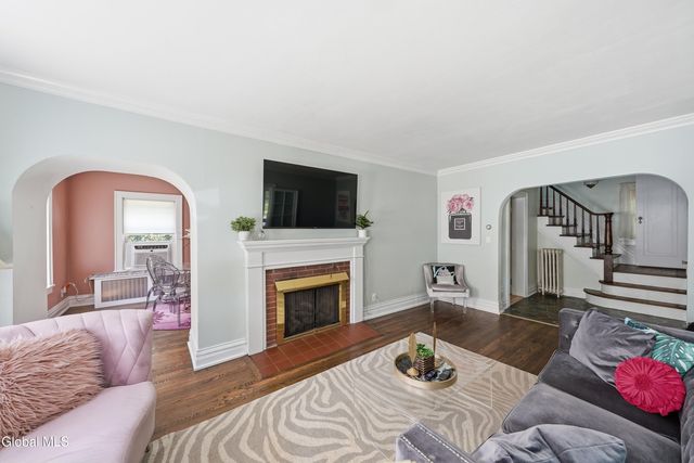 279 S Main Avenue, Albany, NY 12208