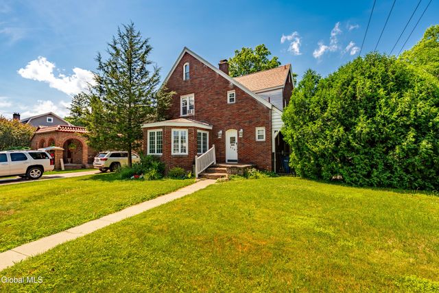 279 S Main Avenue, Albany, NY 12208