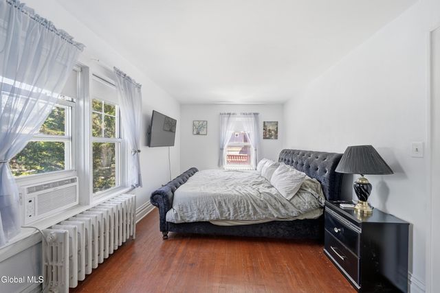 279 S Main Avenue, Albany, NY 12208