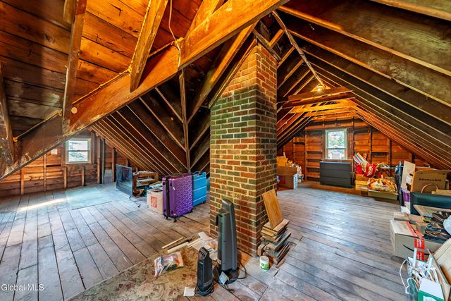 279 S Main Avenue, Albany, NY 12208