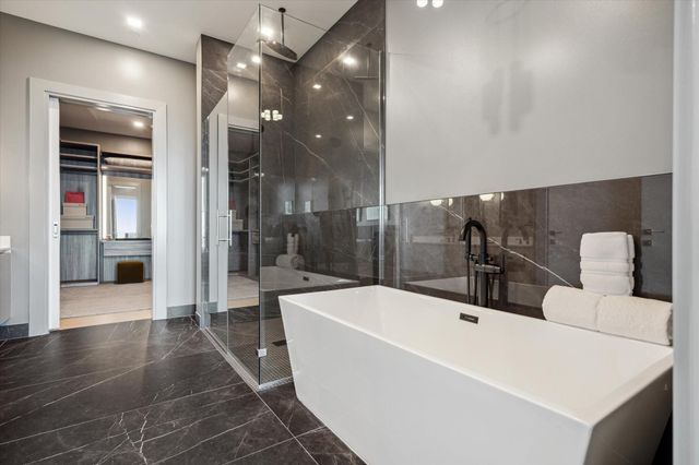 1711 Allen Parkway 2101, Houston, TX 77019