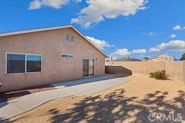 12050 Goldoak Court, Victorville, CA 92392
