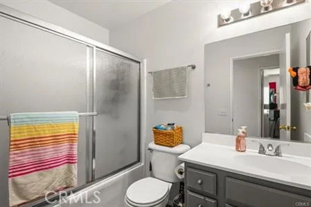 12050 Goldoak Court, Victorville, CA 92392