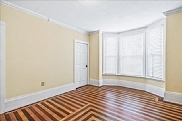 29 Chestnut St 1, Wakefield, MA 01880