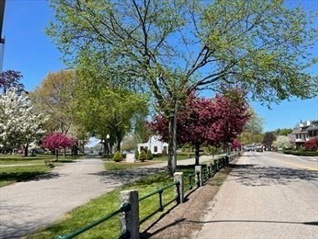 29 Chestnut St 1, Wakefield, MA 01880