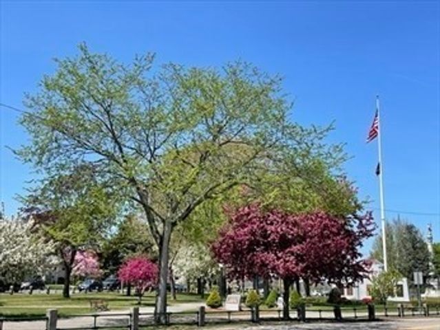 29 Chestnut St 1, Wakefield, MA 01880