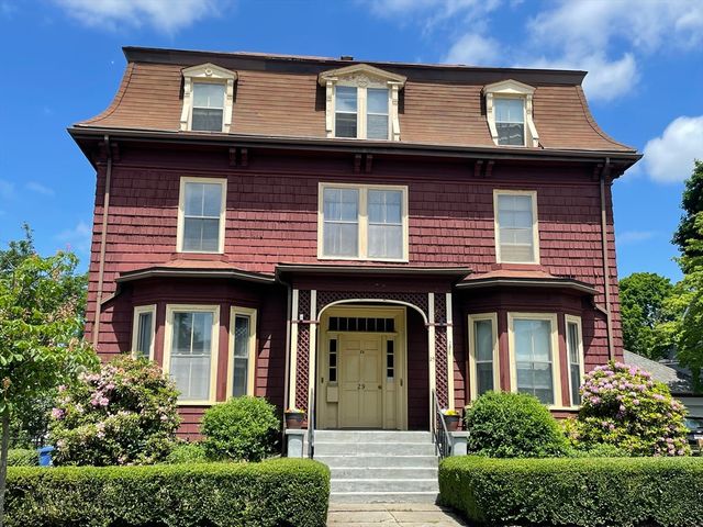 29 Chestnut St 1, Wakefield, MA 01880