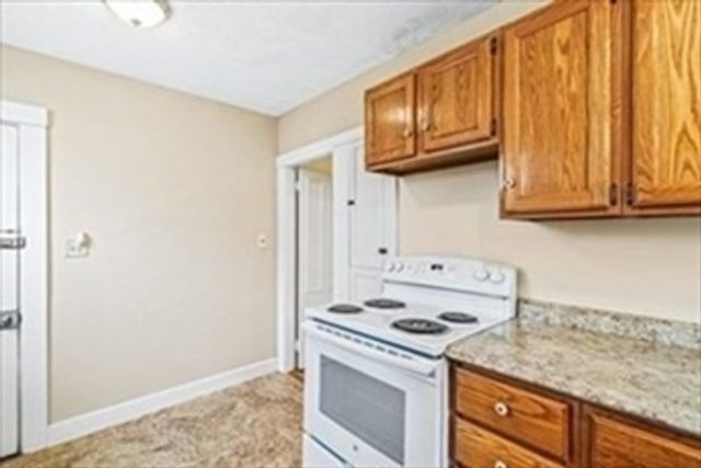 29 Chestnut St 1, Wakefield, MA 01880