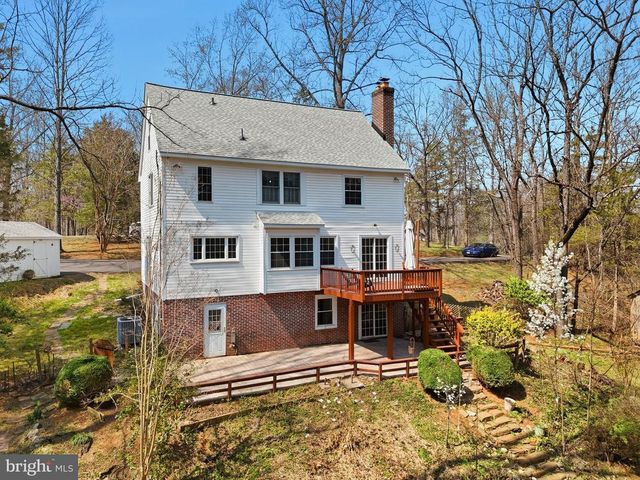 8277 LOCK LN, Warrenton, VA 20186