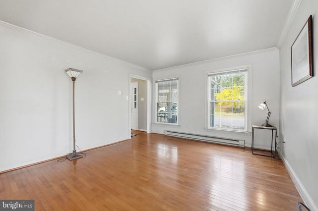 8277 LOCK LN, Warrenton, VA 20186