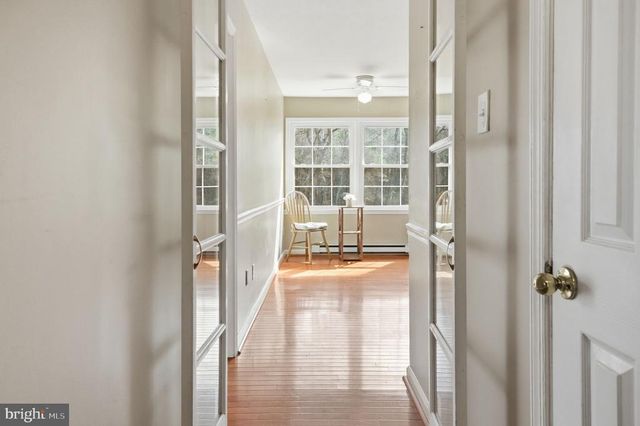 8277 LOCK LN, Warrenton, VA 20186