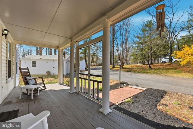 8277 LOCK LN, Warrenton, VA 20186