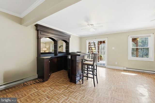 8277 LOCK LN, Warrenton, VA 20186