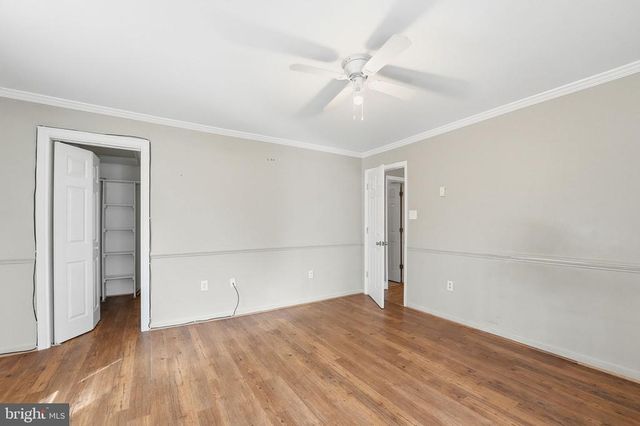 8277 LOCK LN, Warrenton, VA 20186