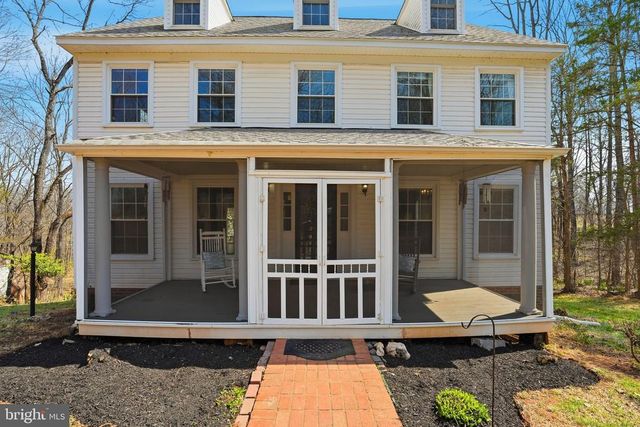 8277 LOCK LN, Warrenton, VA 20186