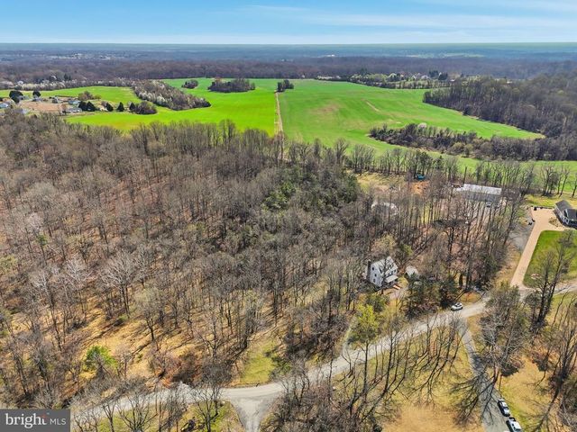 8277 LOCK LN, Warrenton, VA 20186