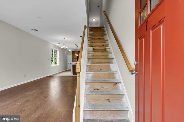 1 ROWAND WAY E, Clementon, NJ 08021