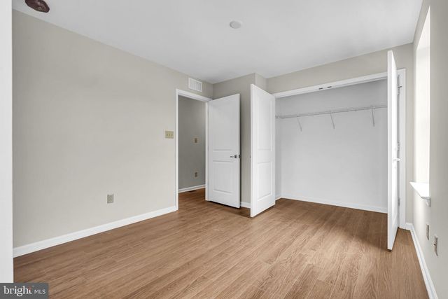 1 ROWAND WAY E, Clementon, NJ 08021