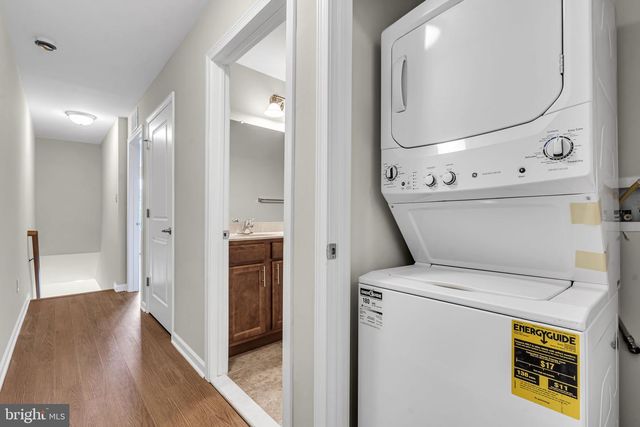 1 ROWAND WAY E, Clementon, NJ 08021