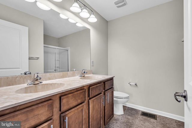 1 ROWAND WAY E, Clementon, NJ 08021