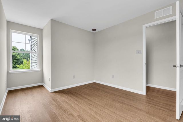 1 ROWAND WAY E, Clementon, NJ 08021