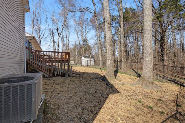 4016 Bentle Dr, Westmoreland, TN 37186