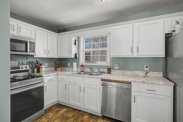 4016 Bentle Dr, Westmoreland, TN 37186