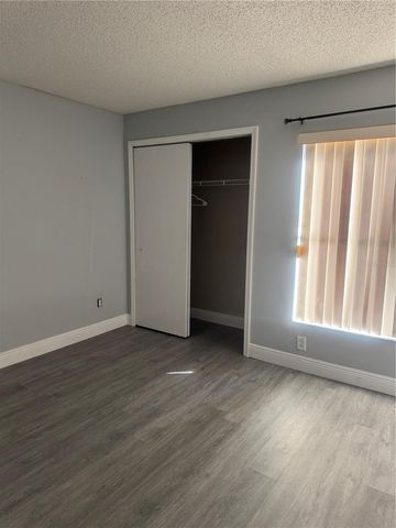 2422 KING OAK COURT, St Cloud, FL 34769