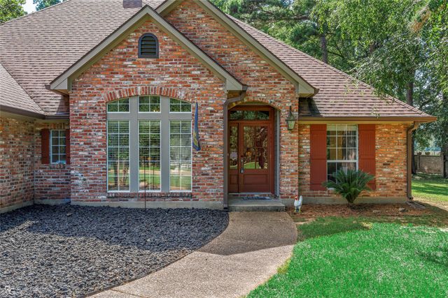 100 Preston Bay Circle, Benton, LA 71006