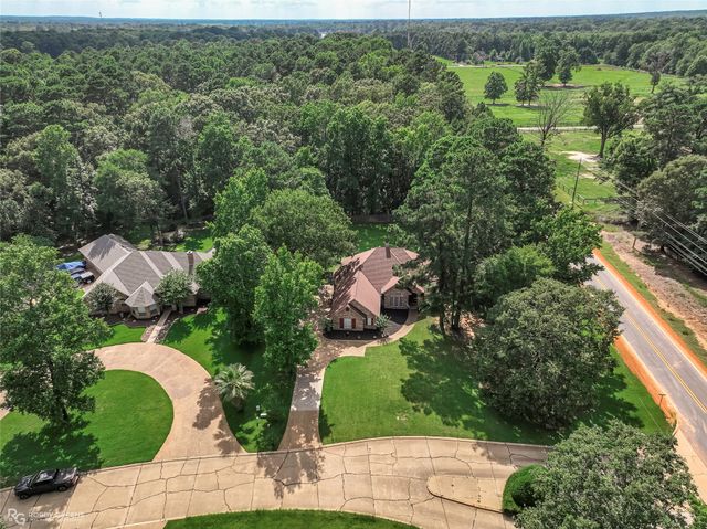 100 Preston Bay Circle, Benton, LA 71006