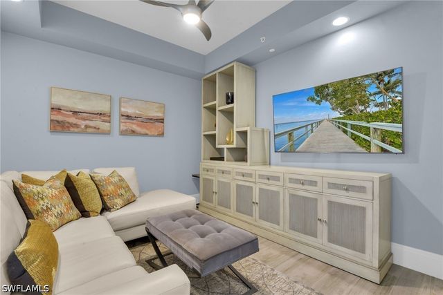 1035 3rd AVE S 406, Naples, FL 34102
