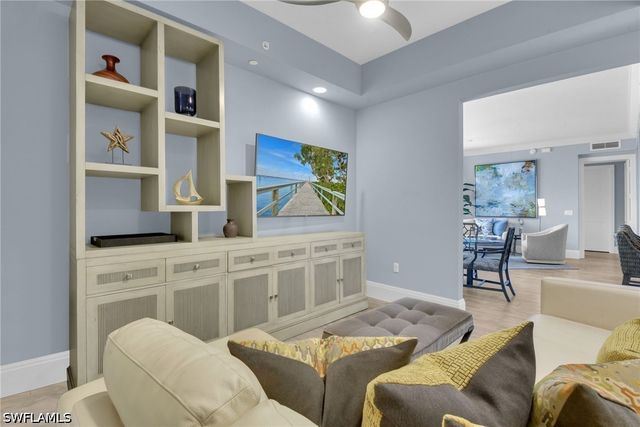 1035 3rd AVE S 406, Naples, FL 34102